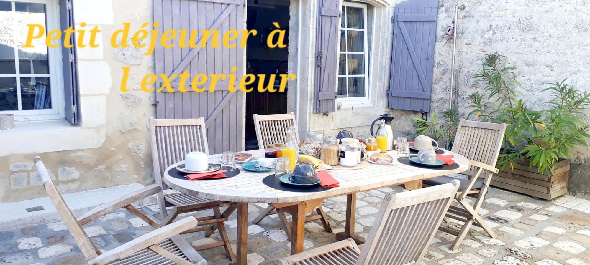Bed and Breakfast La Mesonnetta Soulignonne Екстер'єр фото